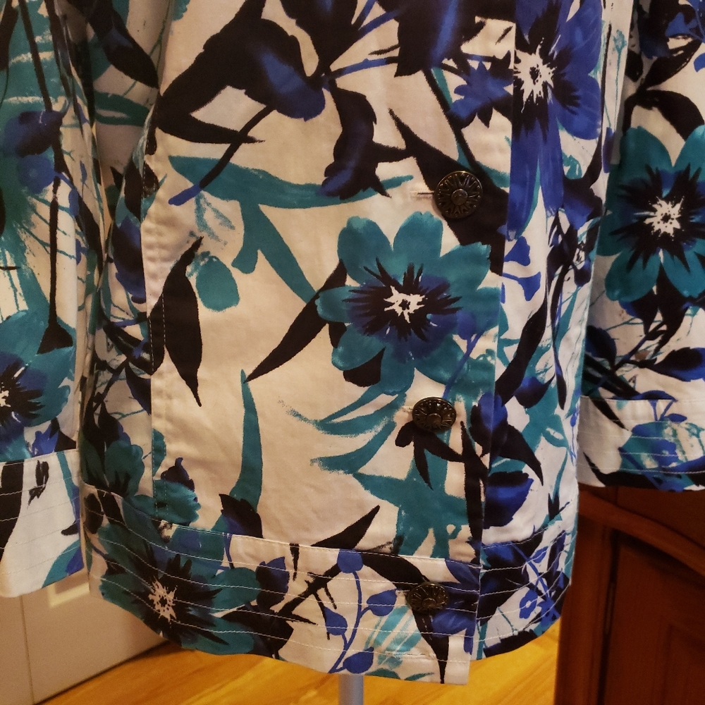 Floral Jacket - Picture 2 of 4